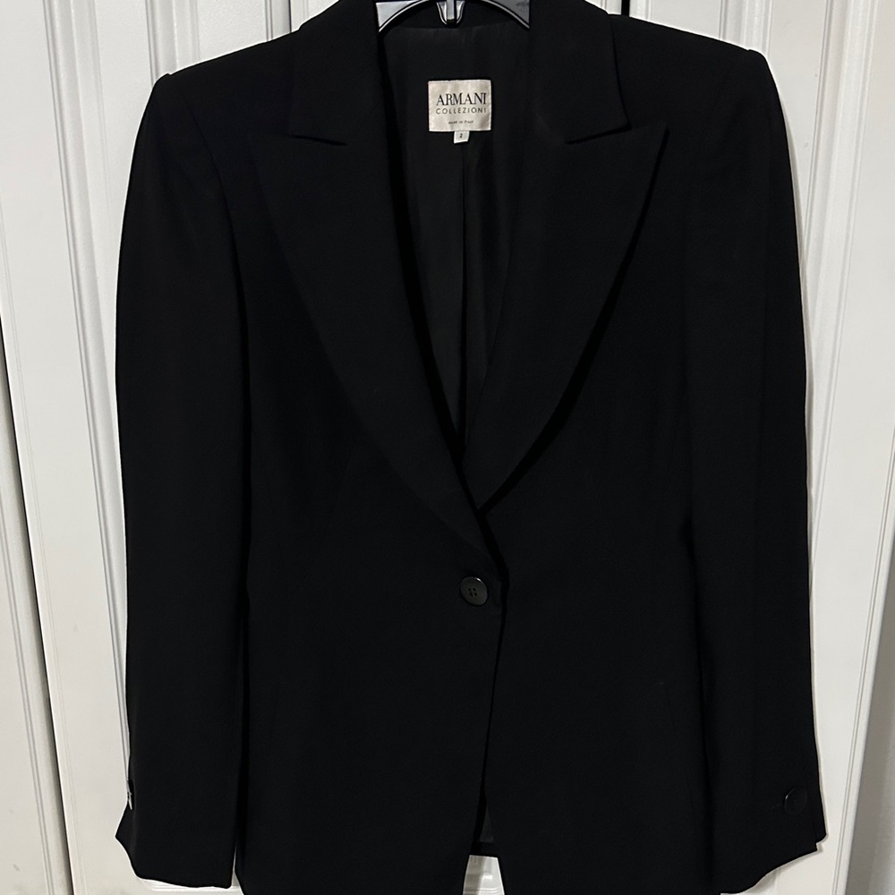 Armani Collezioni Elegant Black Women's Blazer